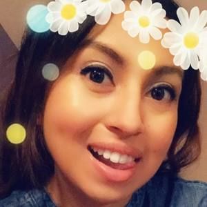 Meet your Posher, Lela